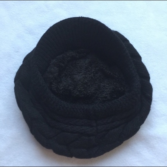 2 for $40 Black Beret knitted Rabbit fur Beanie - Picture 6 of 6